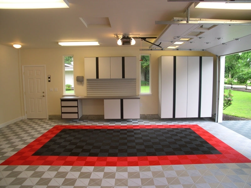 Big Box Garage: Swisstrax Ribtrax (Pearl Silver, Jet Black, Racing Red)